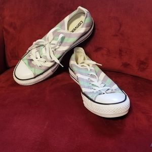 Sz8 periwinkle, mint and white striped Converse